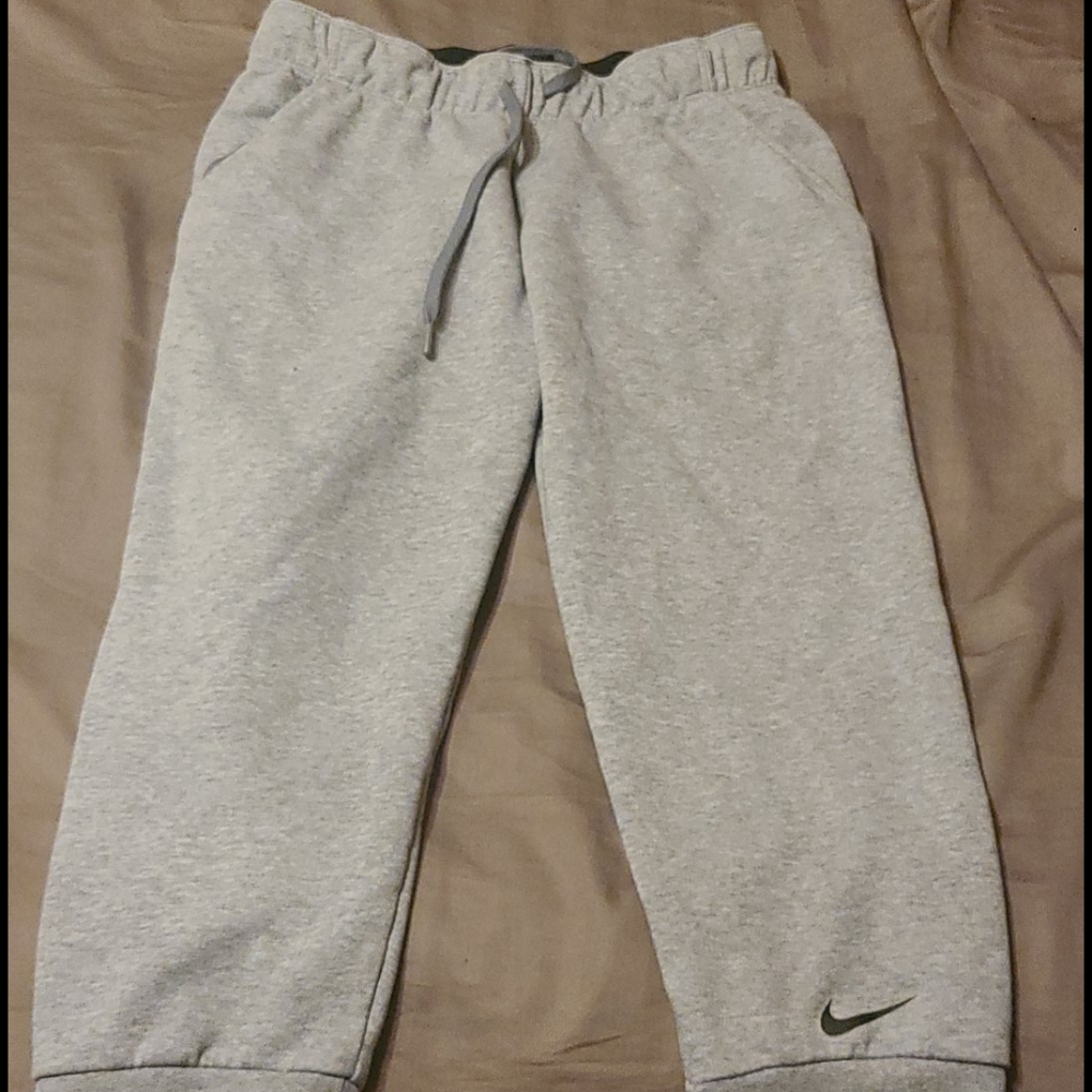 Nike Dri Fit Medium Sweatpants